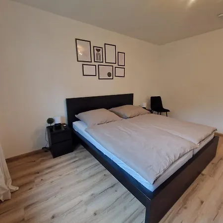 Am - Erdgeschoss - Ruhige Lage - Eigener Garten